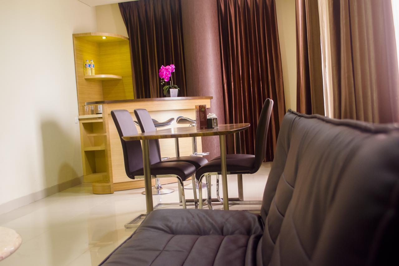 Grand Parama Hotel Tanjung Redep Exterior photo